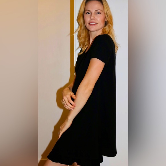 Liz Claiborne Dresses, The Little Black Dress, Short Sleeve, 3 Layer Hem, SZ 08 - Picture 2 of 15